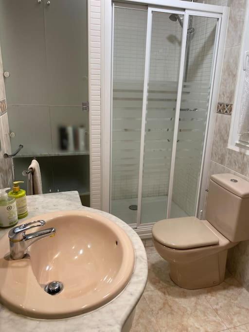 Lovely 2 Bedrooms Apartment Main Square بلاسينثيا المظهر الخارجي الصورة